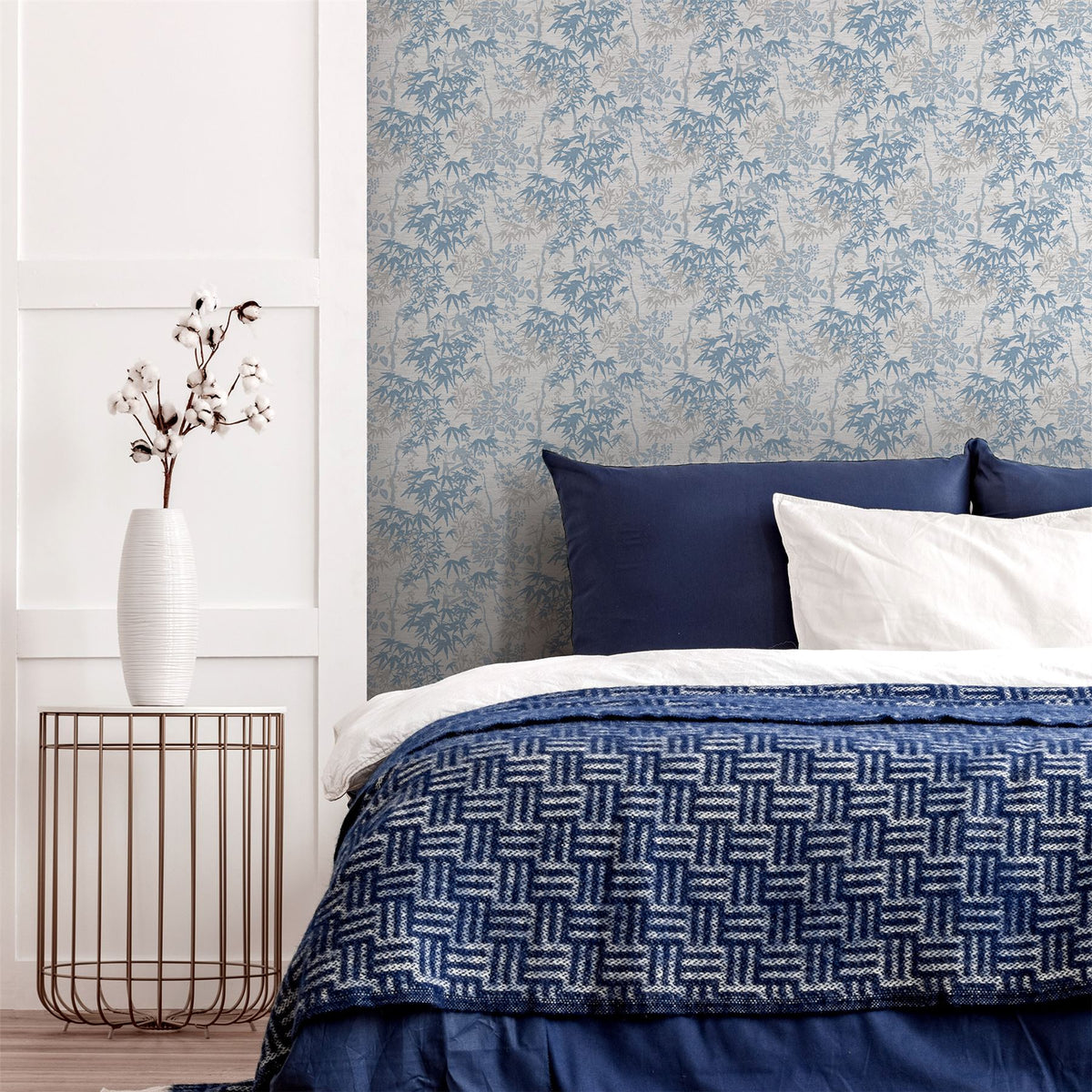 kew-oriental-leaf-wallpaper-chalk-blue-grey-cortex-london