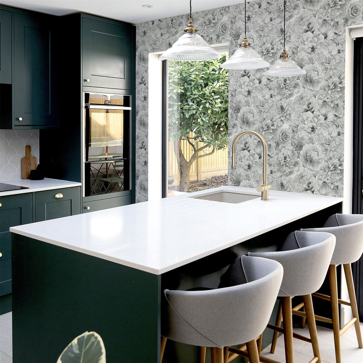cortex-london-windsor-glitter-bloom-silver-floral-wallpaper