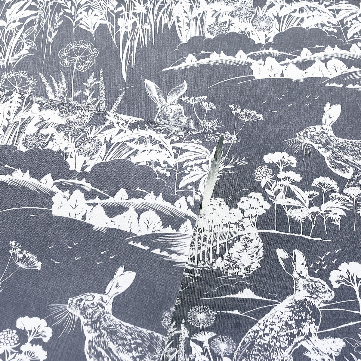 cortex-london-windsor-meadow-hare-navy-wallpaper