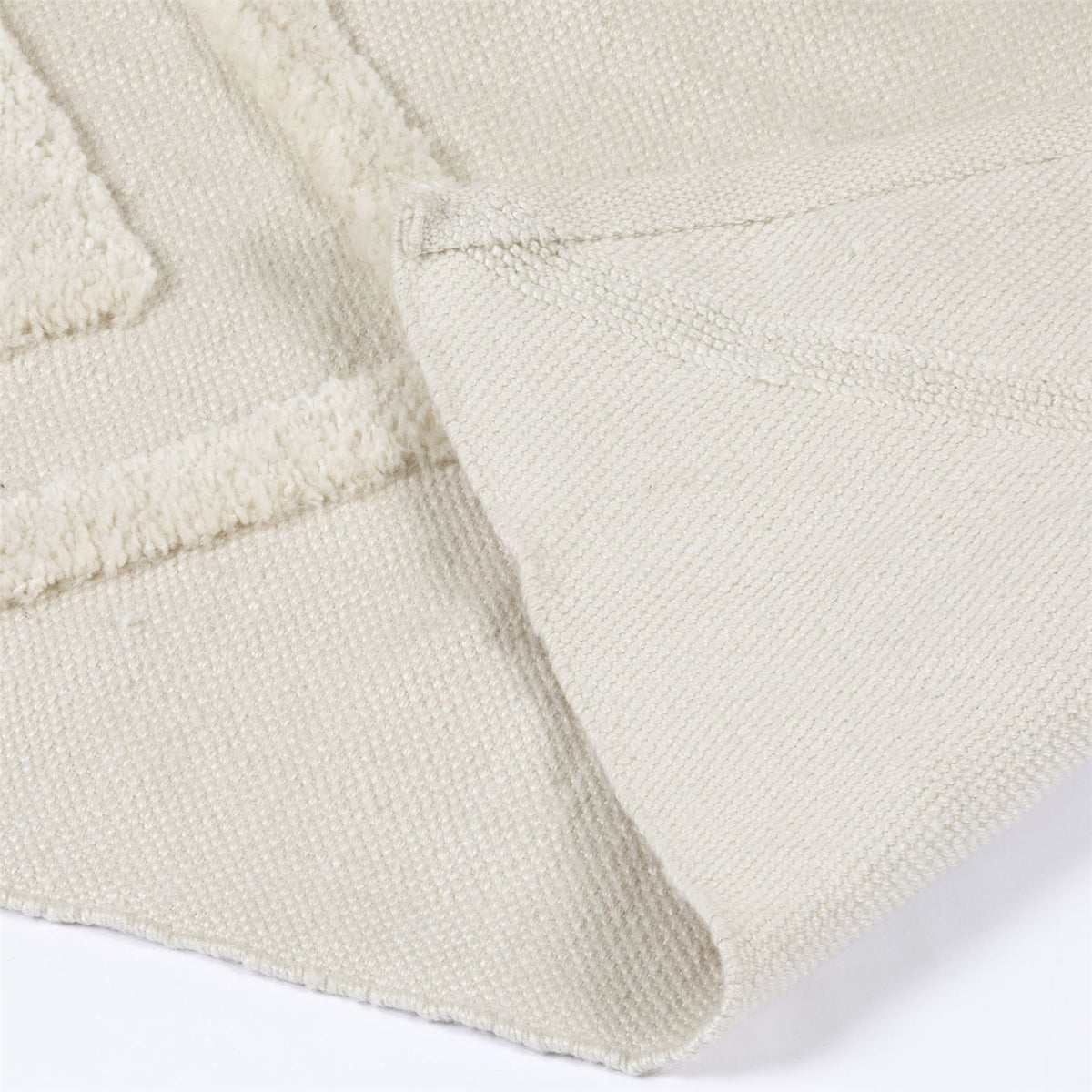 cortex-london-windsor-geo-tufted-cream-rug-120x170cm