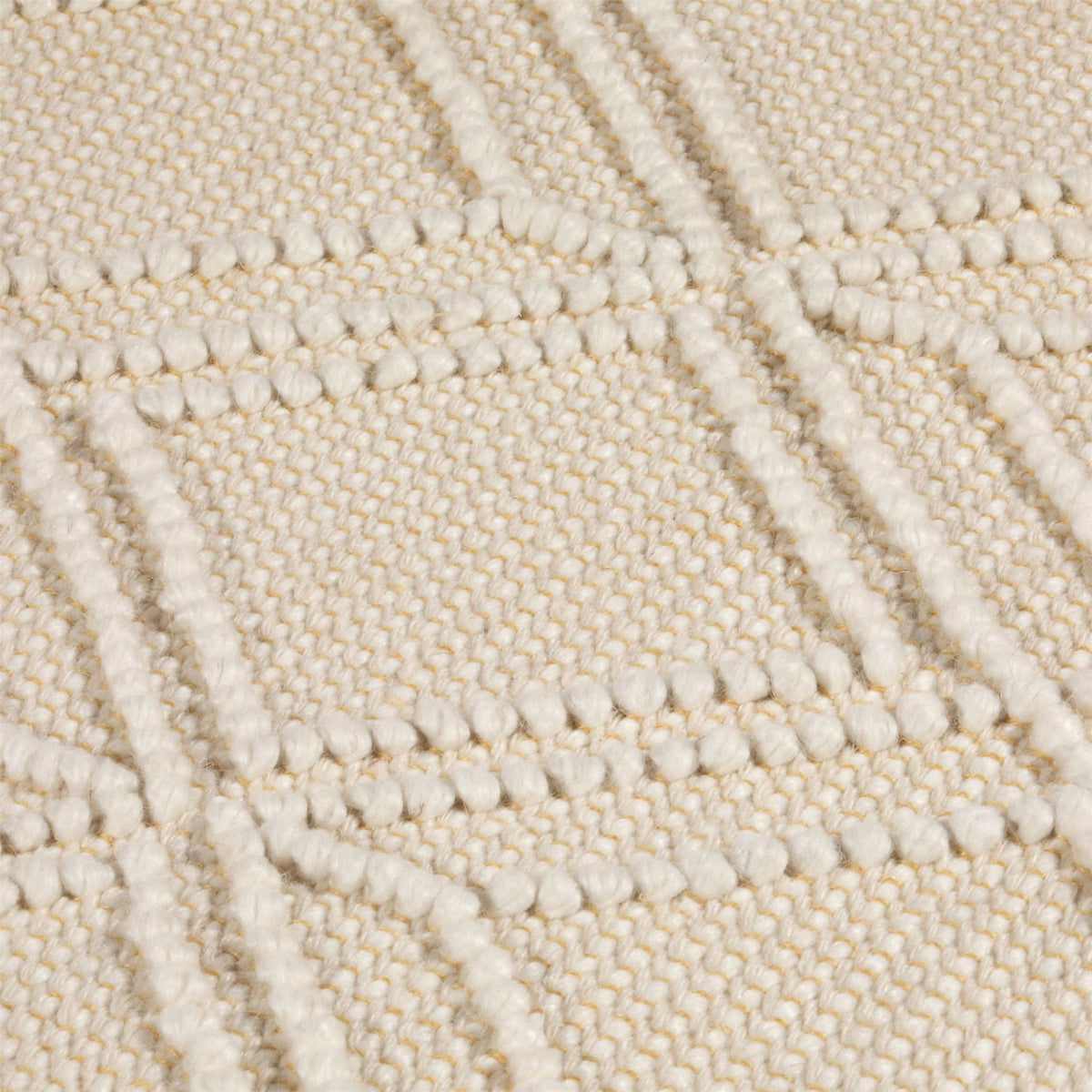 cortex-london-windsor-diamond-outdoor-pet-cream-rug-120x170cm