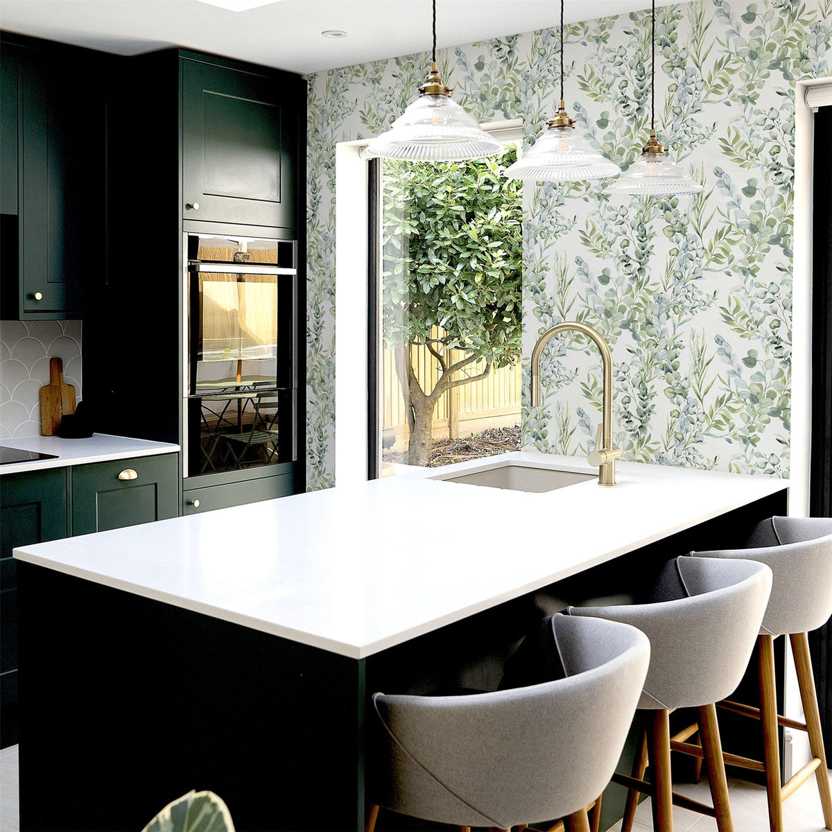cortex-london-kew-tranquil-green-leaves-wallpaper-light-dark-greenery-watercolour