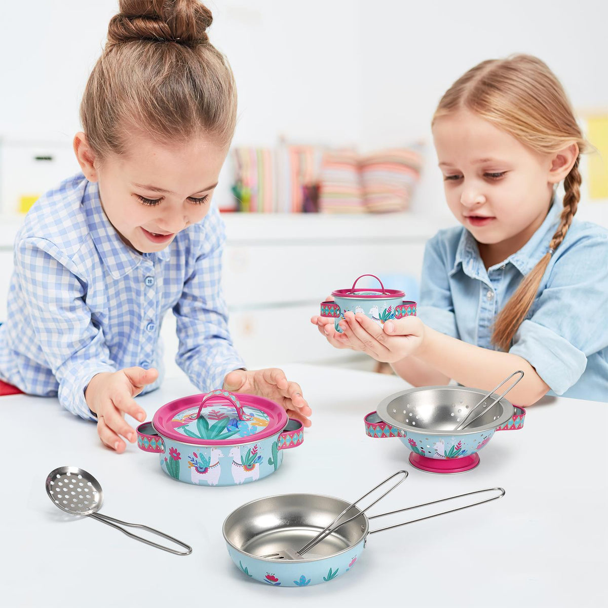 cortex-london-windsor-llama-childrens-kitchenware-play-set