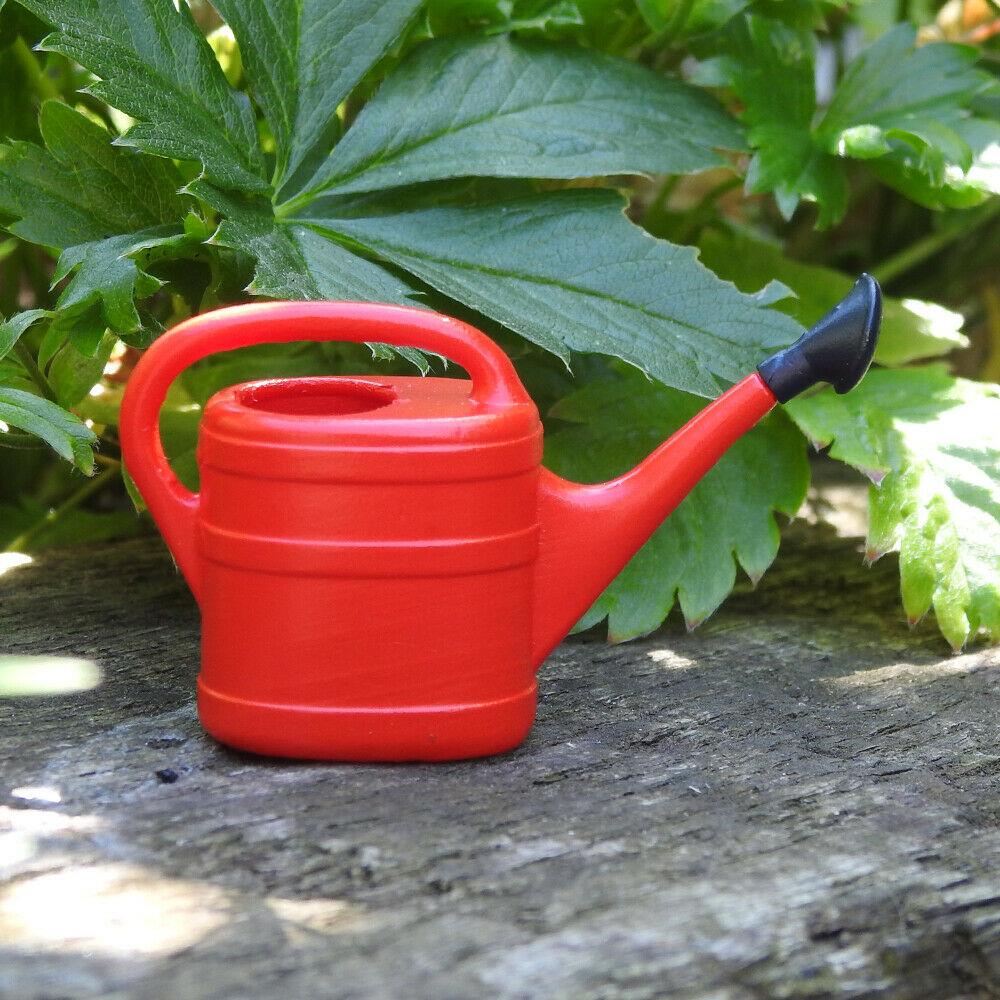 cortex-london-york-red-6l-garden-watering-can