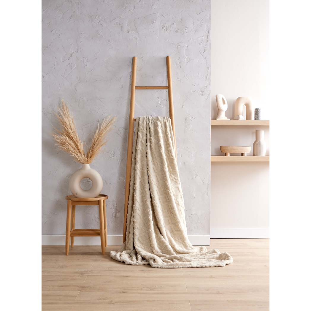 cortex-london-cable-knit-style-plush-fleece-throw
