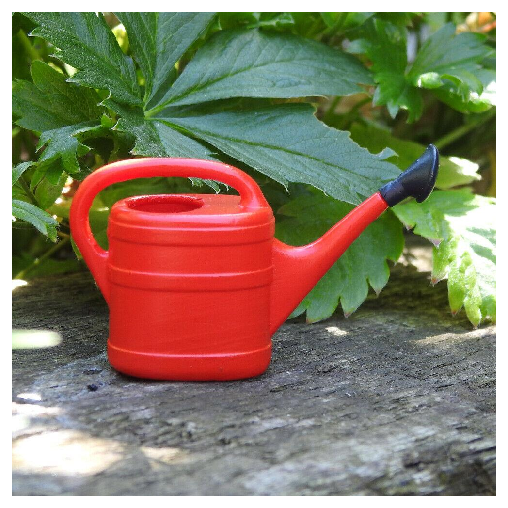 cortex-london-york-red-6l-garden-watering-can