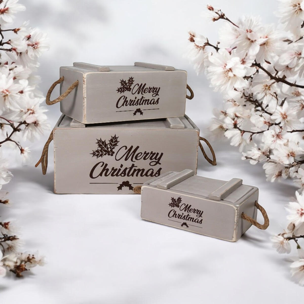 AcaciaHome Stylish and Vintage Wooden Merry Christmas Storage Crate Set – 3 Rustic Display Boxes for Garden & Home Decor – Stackable, Durable, Space-Saving Design for Home & Outdoor Use (Light Grey)