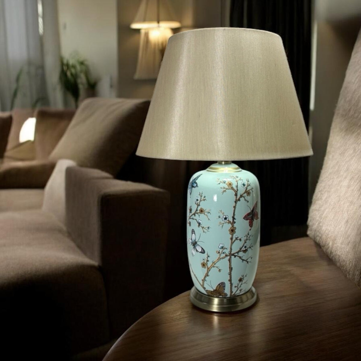 cortex-london-windsor-44cm-floral-ceramic-table-lamp-white-drum-shade