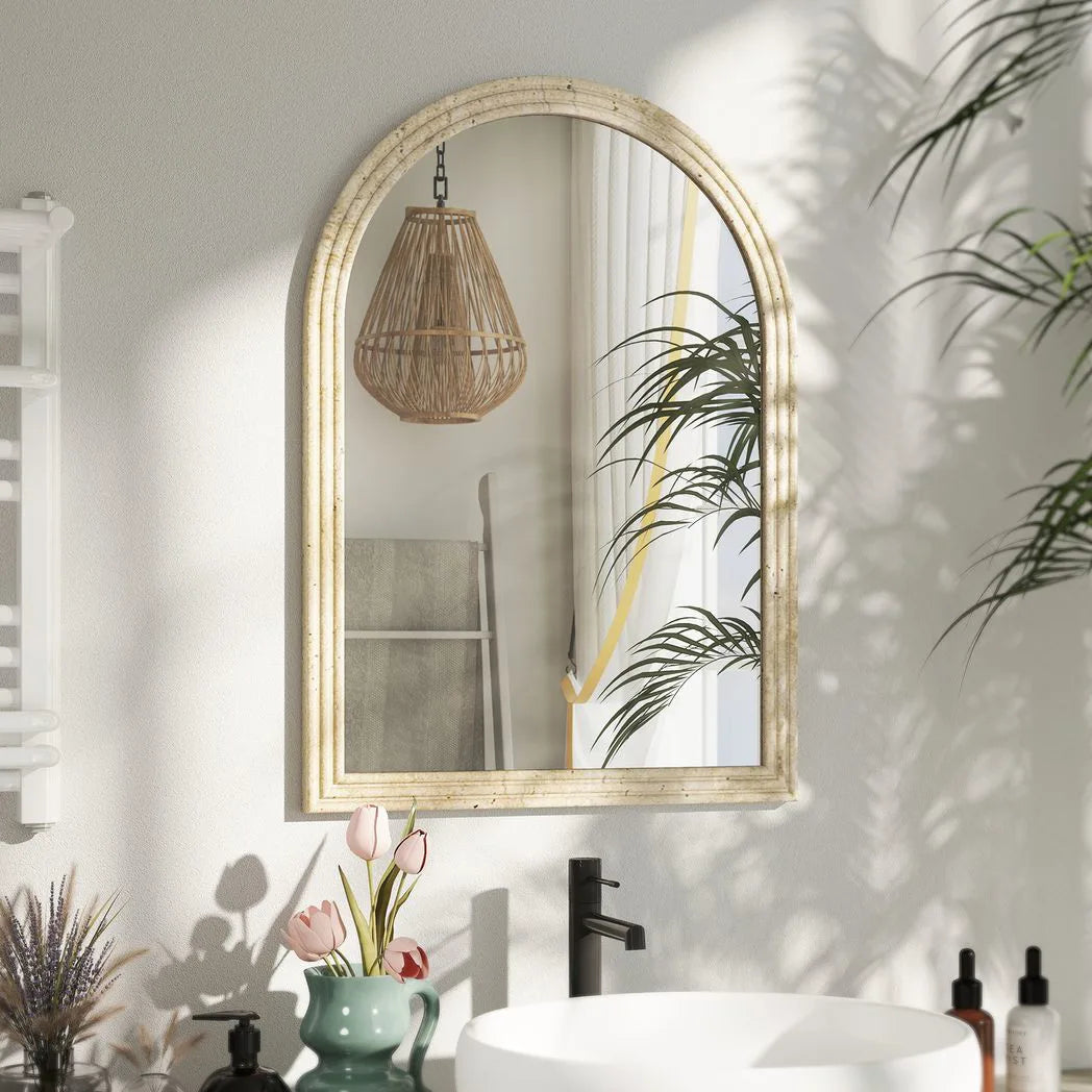 HOMCOM Arched Wall Mirror with Grooved Edge & Hooks, Wall-Mounted Mirror, Modern Tempered Glass & Polystyrene Beige