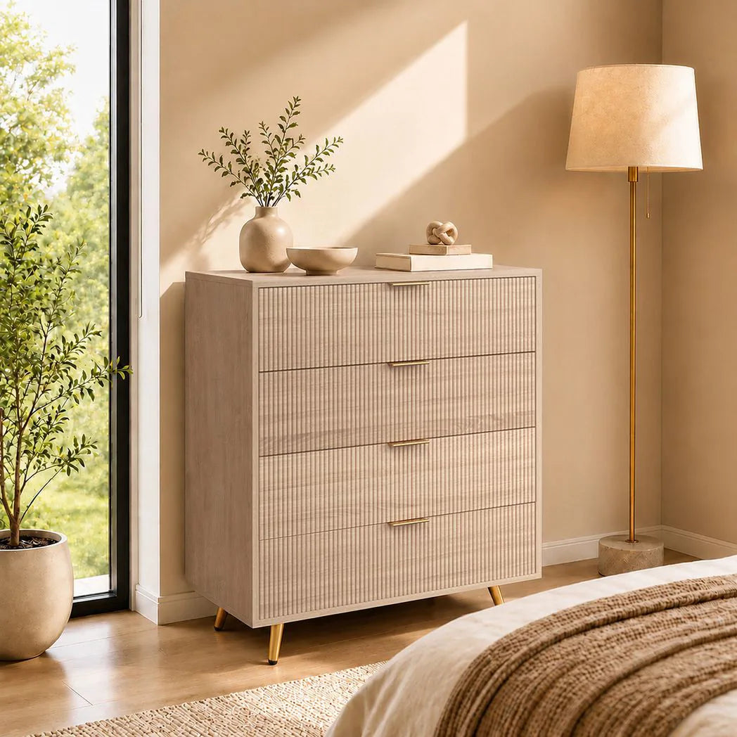 HOMCOM Bedroom Chest of Drawers with 4 Drawers, Fluted Dresser with Gold Tone Handles, Storage Cabinet, Natural