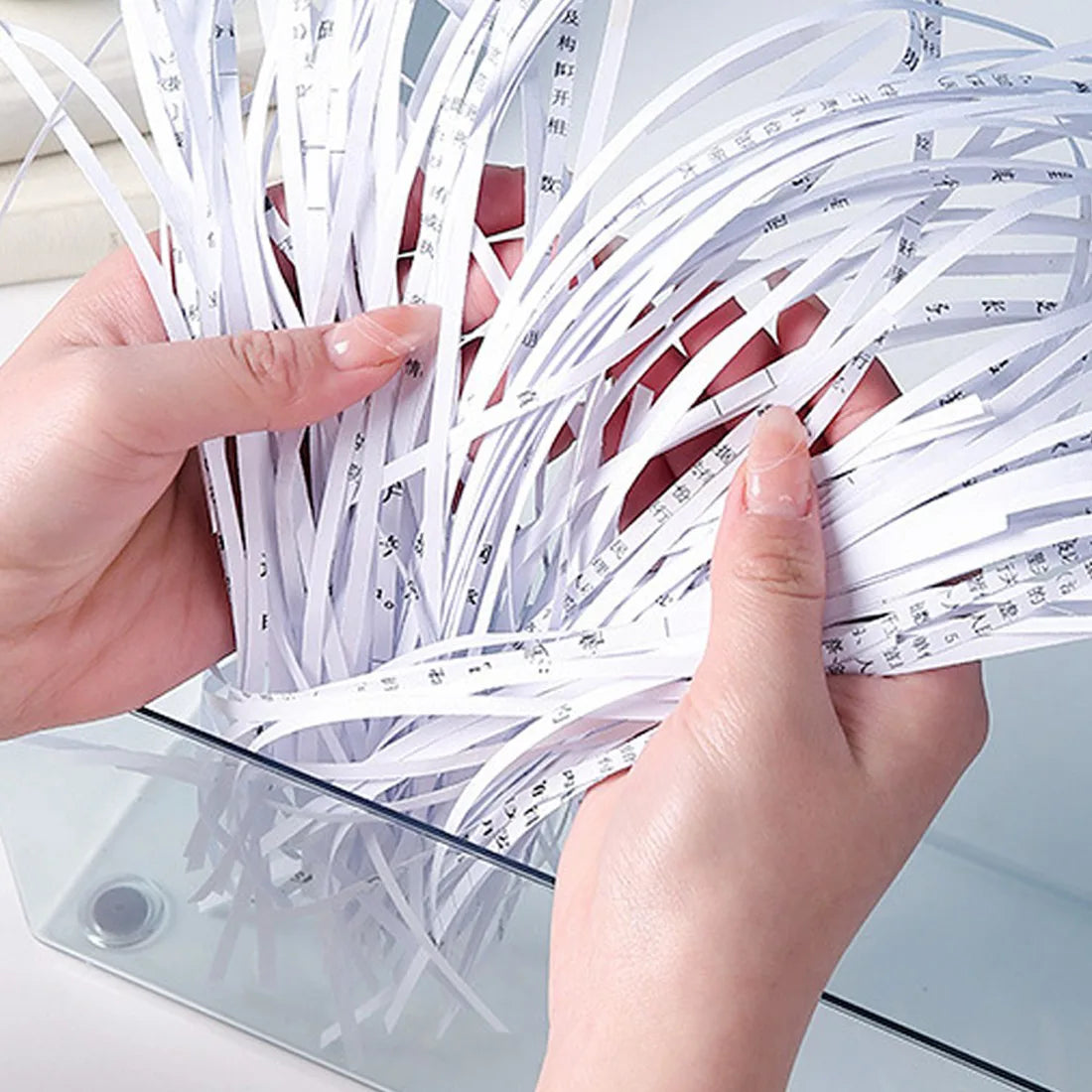 NEW Hand Manual Desktop Office A4 Paper Shredder Strip Cut Shredding w/ Wastebasket UK