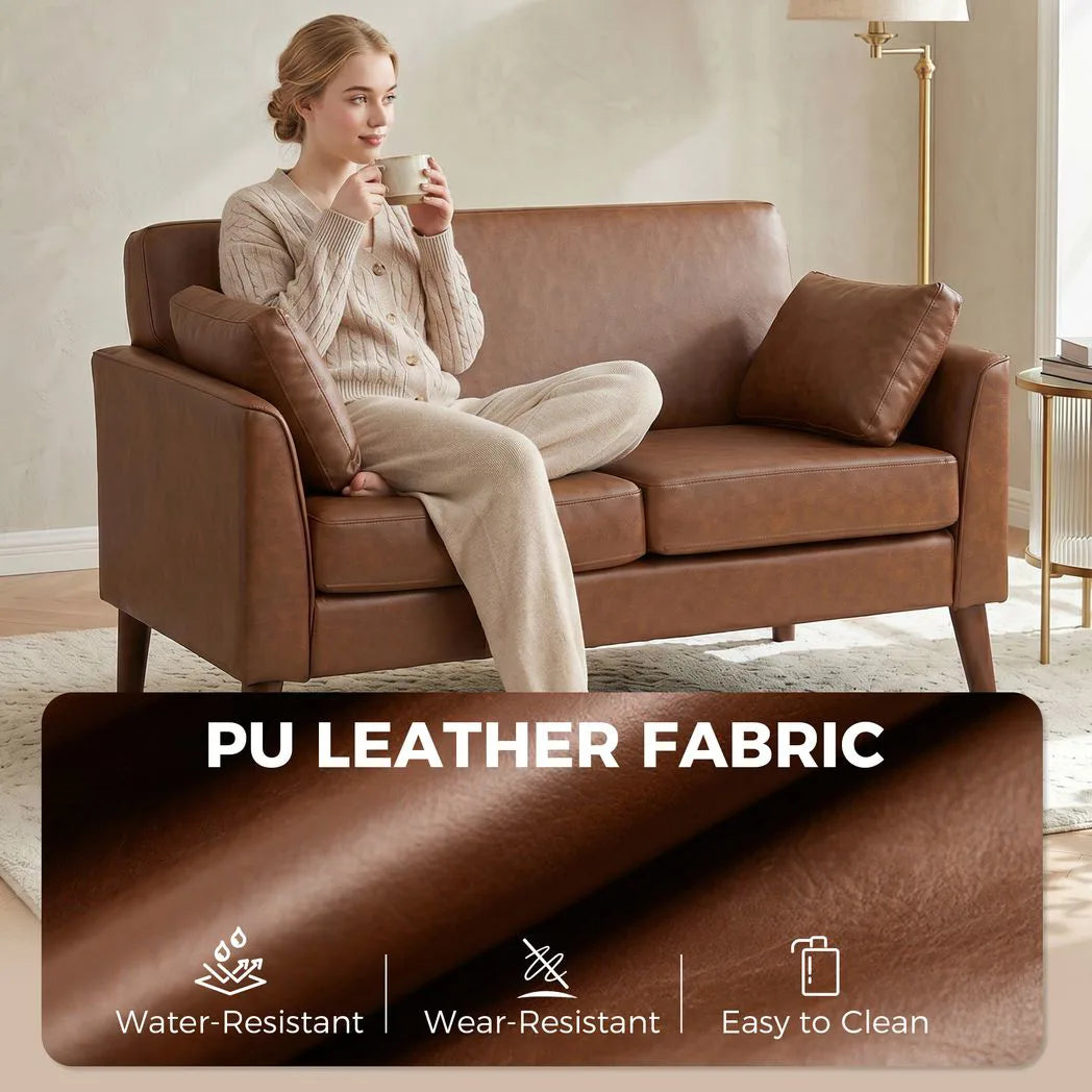 HOMCOM 2 Seater Sofa, 132 cm Modern Small Sofa with Solid Wood Legs and 2 Pillows for Small Space, Brown