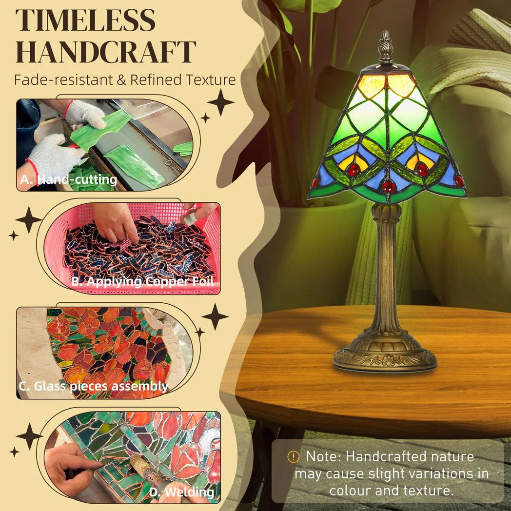 HOMCOM Tiffany-Style Table Lamp with Geometric Patterns, Handcrafted Antique Stained Glass Bedside Lamp for Living Room and Bedroom, E27 Socket, Green