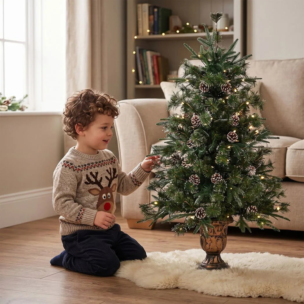Green Pre-Lit Christmas Tree 4ft, 100 Warm White LED, 200 Branch Tips PVC+PE, 8 Light Modes with Remote, UK Plug 30V