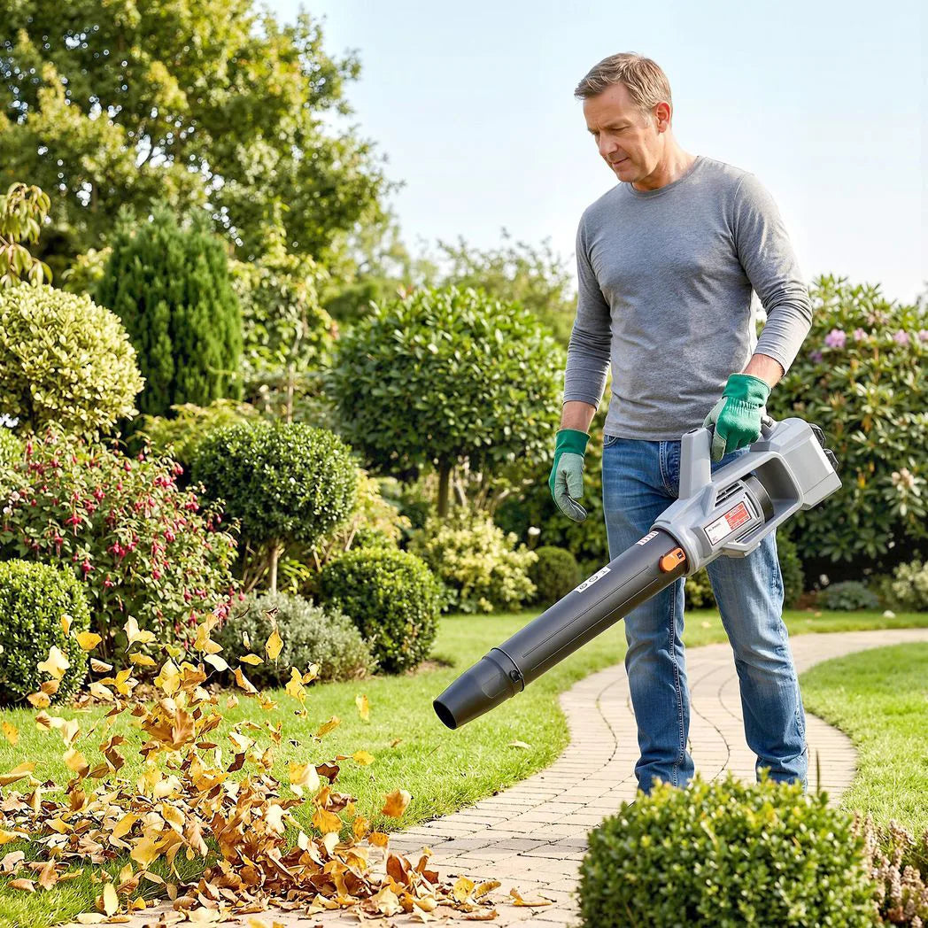Outsunny Leaf Blower Cordless with 2 x 4000mAh Batteries & Charger, 36V Lightweight Garden Blower with 1000W Brushless Motor