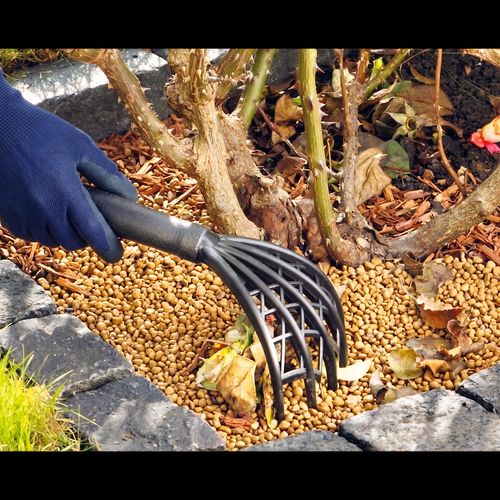 cortex-london-garden-hand-claw